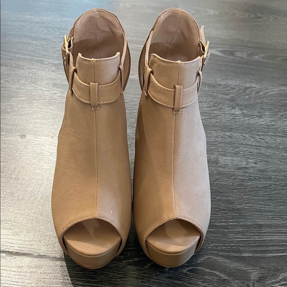 TOP Moda Tan Peep-Toe Ankle Booties (4.5 inches)